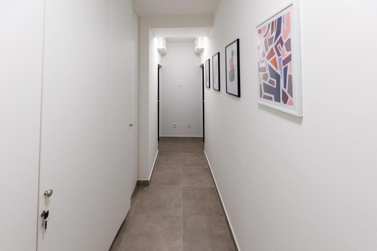 Black & White Apartment Суботица Екстериор снимка
